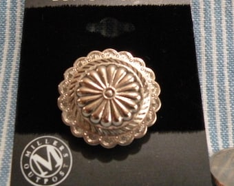 Vintage Western Look Button Cover - Western Wear from the 1980-'s - Southwestern Style Round Siver-tone - Cowgirl or Cowboy Buttons