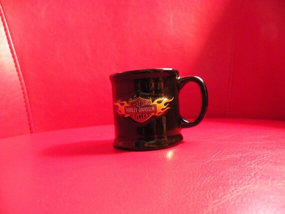 24 oz coffee cups [500 Pack] Karat Paper Hot Cup, 24 oz Coffee Cups, Stock Print (C-K524) main image 1