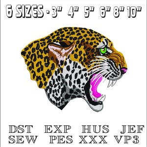 Puede incluir: Un diseño de bordado de cabeza de jaguar rugiente en negro, amarillo y blanco con un ojo verde y una boca rosa. El diseño está disponible en seis tamaños: 3 pulgadas, 4 pulgadas, 5 pulgadas, 6 pulgadas, 8 pulgadas y 10 pulgadas. Los formatos de archivo incluidos son DST, EXP, HUS, JEF, SEW, PES, XXX y VP3.