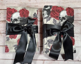 Gothic Junk Journal: Red Roses, Skulls, Tea Dyed Pages
