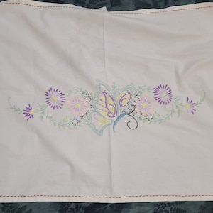 Vintage Embroidered Table Runner Butterfly Flowers Pastels Vintage Table Linens