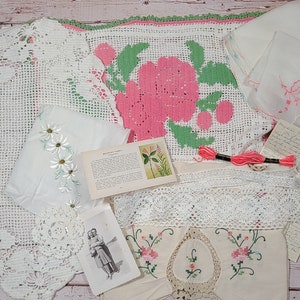 Kit de inspiración para manualidades de 10 piezas, tablero de estado de ánimo, telas rosas, lino, bordado, pañuelos, crochet, encaje, collage, efímera, fragmento, puntada lenta