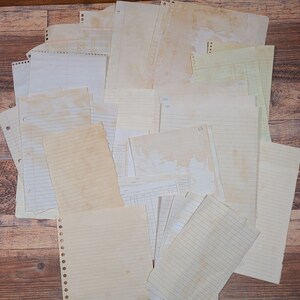 Paquete de 40 hojas rayadas con hojas teñidas con té, papel desgastado envejecido, collage de diario, efímera, papel de notas, arte en técnica mixta