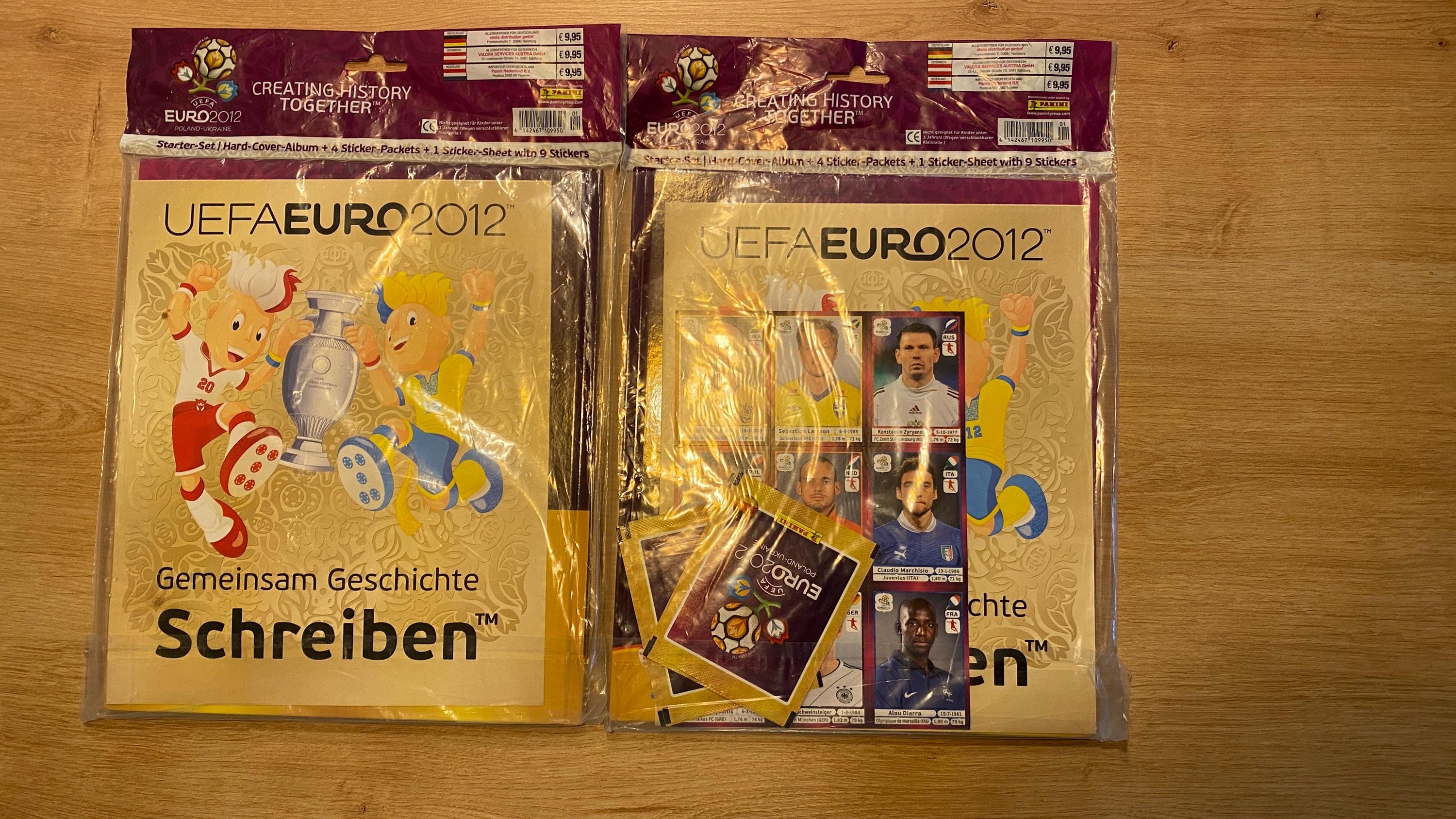 Panini Euro 2012 boîte violette de 100 pochettes Panini Euro 2012 boîte violette de 100 pochettes