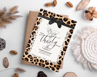 Invitación de cumpleaños con estampado de leopardo de Talk 30 to me, lazo coqueto, invitación editable para cumpleaños de cualquier edad