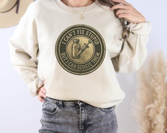 Sweatshirt drôle CRNA : cadeau infirmière anesthésiste, t-shirt humour médical