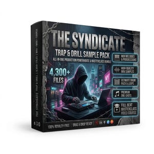 Puede incluir: Una caja de producto rectangular para The Syndicate Trap & Drill Sample Pack, con una figura encapuchada usando un controlador musical en una ciudad. La caja muestra texto que incluye 4.300+ archivos, melodías MIDI, muestras WAV, bucles de batería y una masterclass.