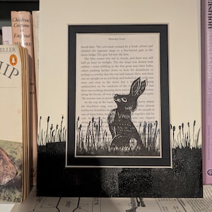Coniglio nel prato di Watership Down Linoleografia