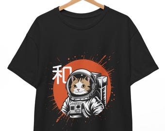 T-shirt Retro Space Cat: maglietta con grafica in caratteri giapponesi Kanji