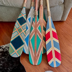 Hand-Painted Canoe Paddle – Nautical Wall Art – Coastal Cabin Decor – Rustic Gift