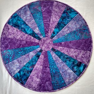 Dragonflies Round Table topper 23" patchwork Dresden pinwheel Purple Batik blue doily quilted center mat runner