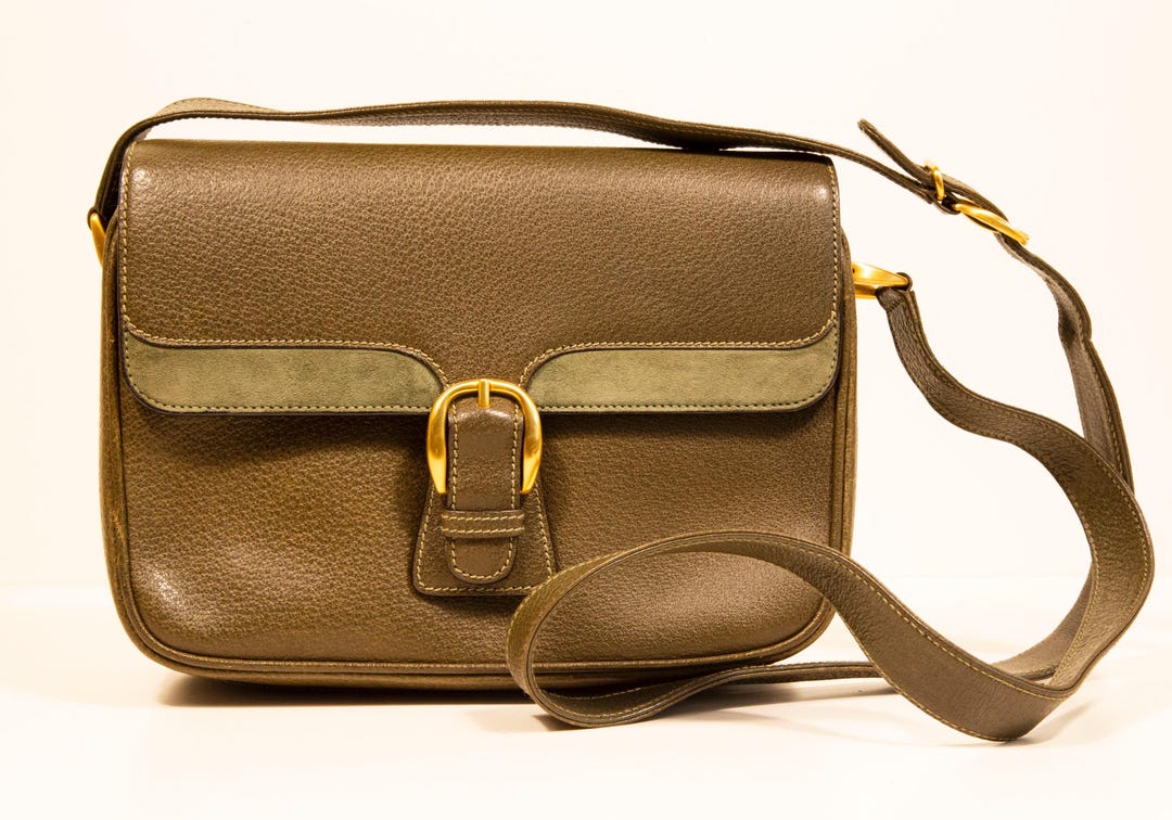 GUCCI オリーブグリーン レザーバッグ ヴィンテージ Gucci Crossbody Bag in Olive Green Leather in Very Good