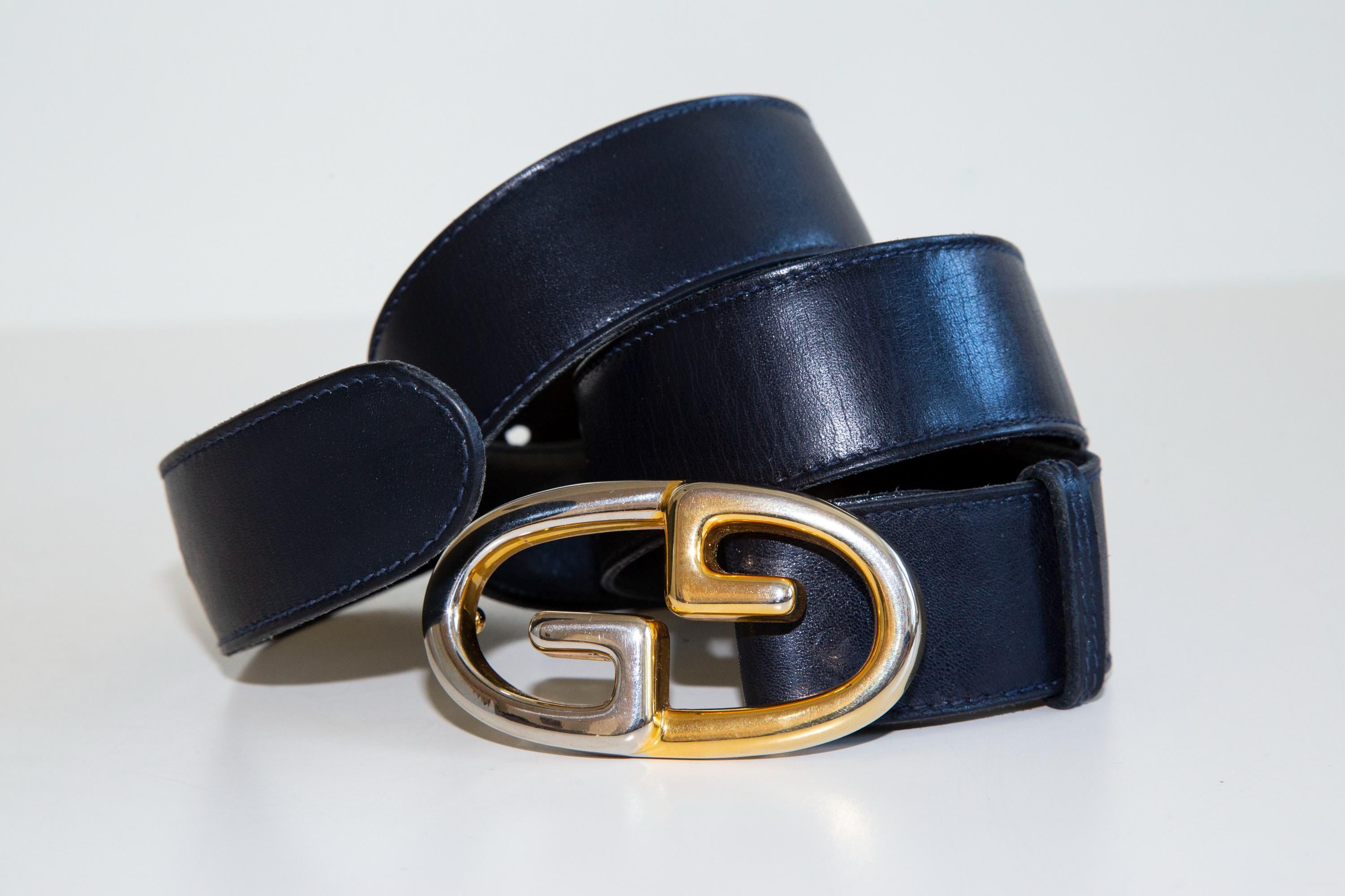 Gucci Signature Buckle Belt in Navy Blue Leather in Good 