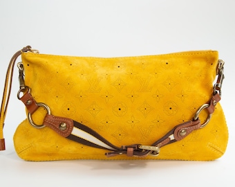 Louis Vuitton Mahina Onatah PM Shoulder Bag/Clutch in Yellow Suede in Very Good Vintage Condition