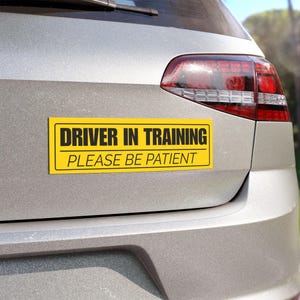 Student Driver Car Magnet, Driver in Training Vehicle Sign, New Driver Warning Decal, Fun Driver Magnet for Car, Car Magnet for Teen Driver