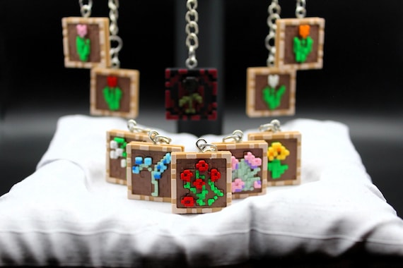 Minecraft Flower Keychain – 3D Printed Pixel Art Charm, Item Frame Style