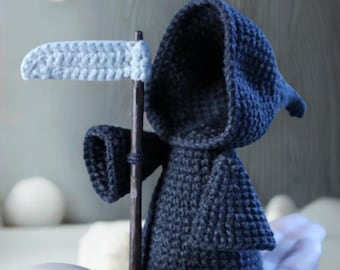 Crochet Grim Reaper Doll: Handmade Cotton Amigurumi - Spooky Halloween Decor