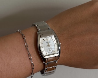 Kenneth Cole New York Rechteck Uhr | Perlmutt Zifferblatt | Silberfarbenes Armband | Nicht funktionsfähig