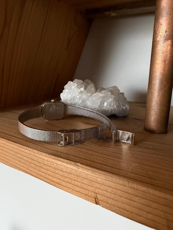 Vintage Timex Rectangular Silver Watch - Working - image 3