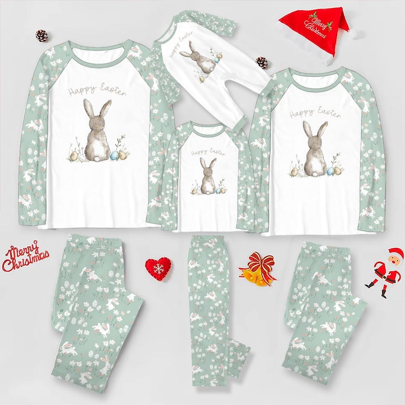 Pode incluir: Uma cole&ccedil;&atilde;o de pijamas com tema de P&aacute;scoa em v&aacute;rios tamanhos. As camisas brancas apresentam um coelhinho em aquarela e o texto "Happy Easter". As mangas e as cal&ccedil;as t&ecirc;m um padr&atilde;o floral e de coelhinhos verde claro. Um chap&eacute;u de Papai Noel vermelho tamb&eacute;m est&aacute; inclu&iacute;do.