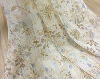 Tela de seda de morera con estampado arrugado de lúrex color amarillo claro para vestidos, moda y ropa de diseñador.