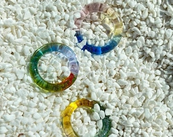 Anillo de cristal colorido, anillo transparente grueso, anillo llamativo arcoíris, joyería de verano de estilo artesanal, juego de 3 o regalo de un solo anillo