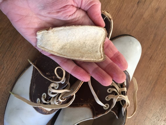 Vintage Cheerleading Saddle Oxfords 1950s Two Ton… - image 10