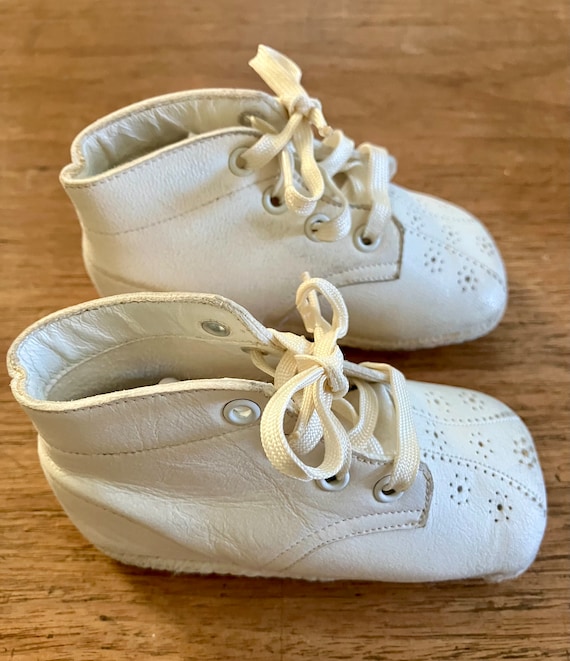 Baby Shoes High Tops White Leather Crib Shoes Vin… - image 2