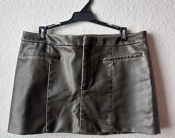 Preloved Zara Brown Faux Leather Mini Skirt Medium Waist (Large)