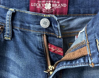 Vintage Y2K/ 2000s Lucky Brand Jeans Low Waist Denim Dark (Size: 6)