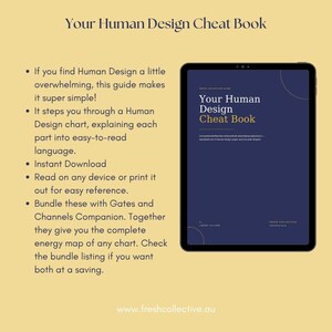 Puede incluir: Una tableta digital muestra el título "Your Human Design Cheat Book" en texto blanco y dorado sobre un fondo azul oscuro. La imagen incluye viñetas que describen las características de la guía y la dirección del sitio web.