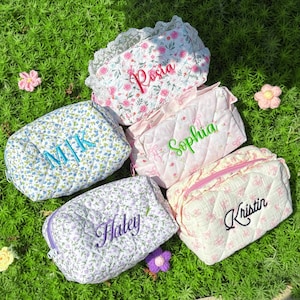 Custom Embroidered Makeup Bag Floral, Bridesmaid Proposal, Gift for Her, Bridal Party Gifts, Monogrammed Toiletry Bag, Name Cosmetic Bag