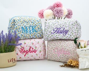 Custom Makeup Bag Embroidery, Floral Makeup Bag Quilted, Personalized Gift for Her, Bridesmaid Gift, Cute Makeup Pouch, Women Toiletry Bag