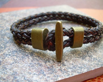 Bruin gevlochten manchetarmband met antieke bronzen knevelsluiting, herenmanchetarmband, herenleren armband, leren damesmanchet