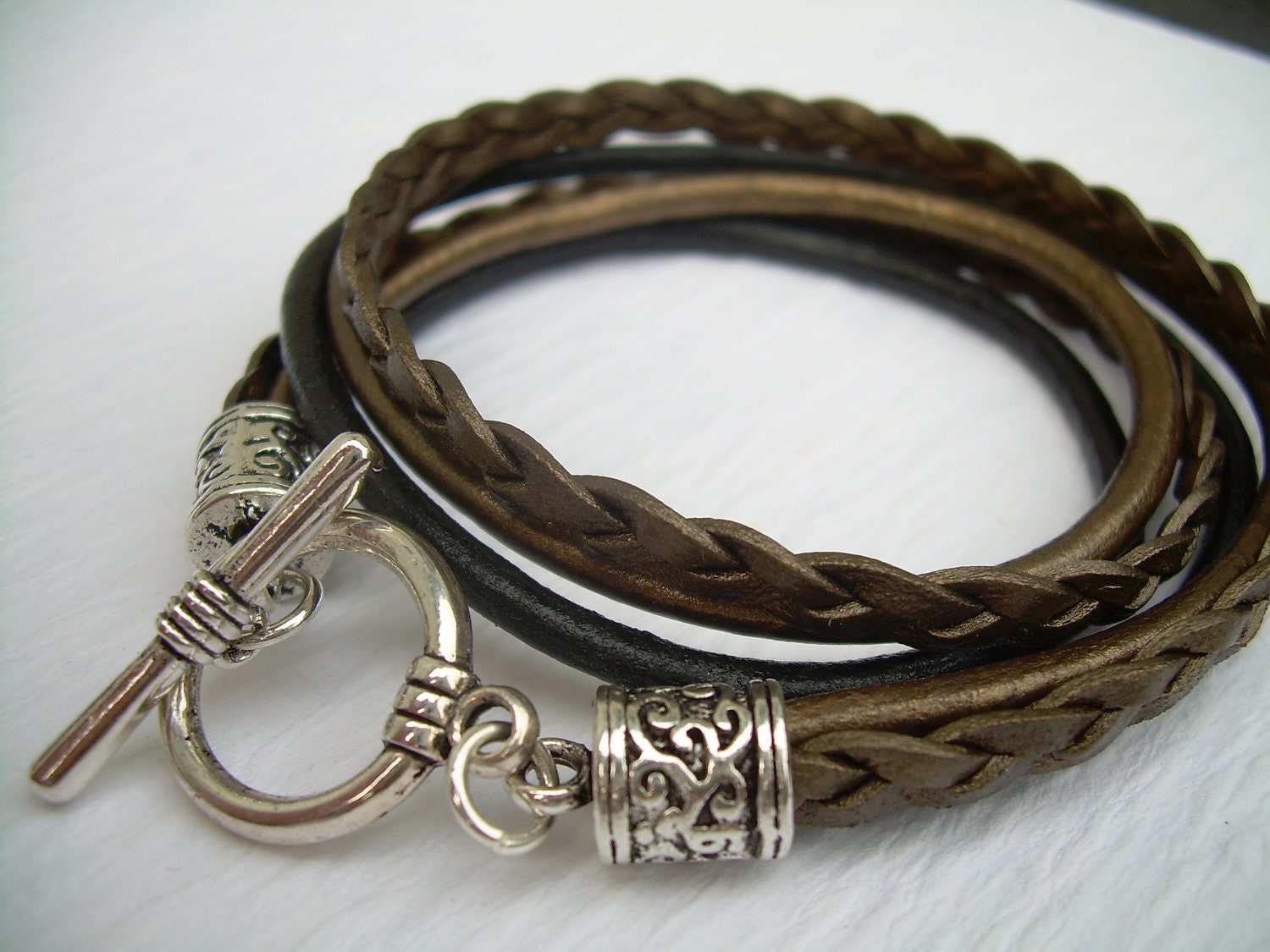 Womens leather wristbands online