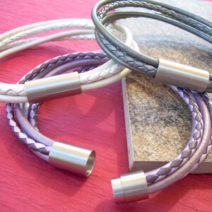 Damen Lederarmband 4-reihig: Edelstahl-Magnetverschluss