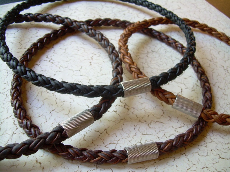 Collar De Cuero Trenzado Con Colgante De Inox N2689 - Brazaletes Y Sortijas