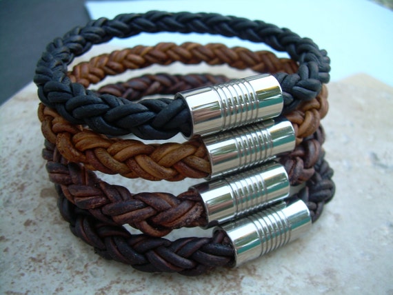 Bijou Homme Acier Inoxydable Bracelet Homme MYSTIC JEWELS - Cuir Noir Et Acier Inoxydable - Fermoir Magnétique - Avec Boîte Cadeau Accessoire Mode Homme Moderne