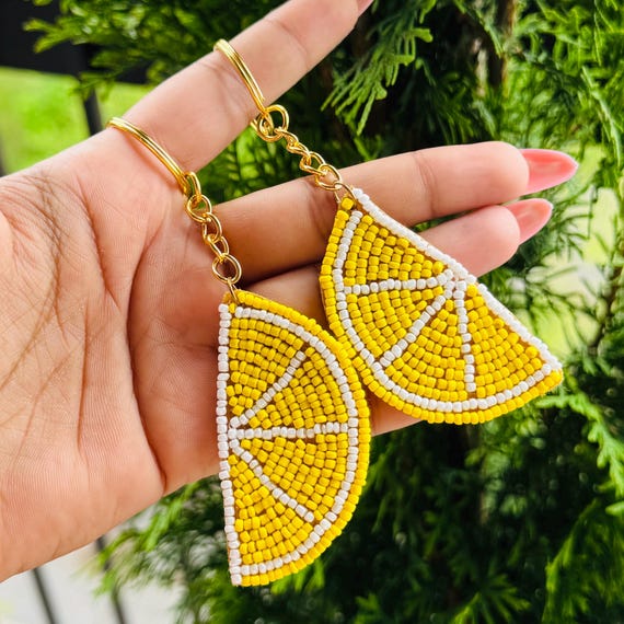 Handmade Beaded lemon Keychain | Fun Fruit-Inspired Bag Charm | Colorful Summer Accessory | Cute Gift Idea