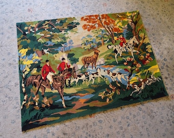 Grand canevas ancien représentant une scène de chasse à courre - tapisserie murale, fait main en France, cerf, chiens, chevaux