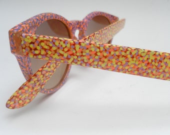 Custom dotted sunglasses "clown car"