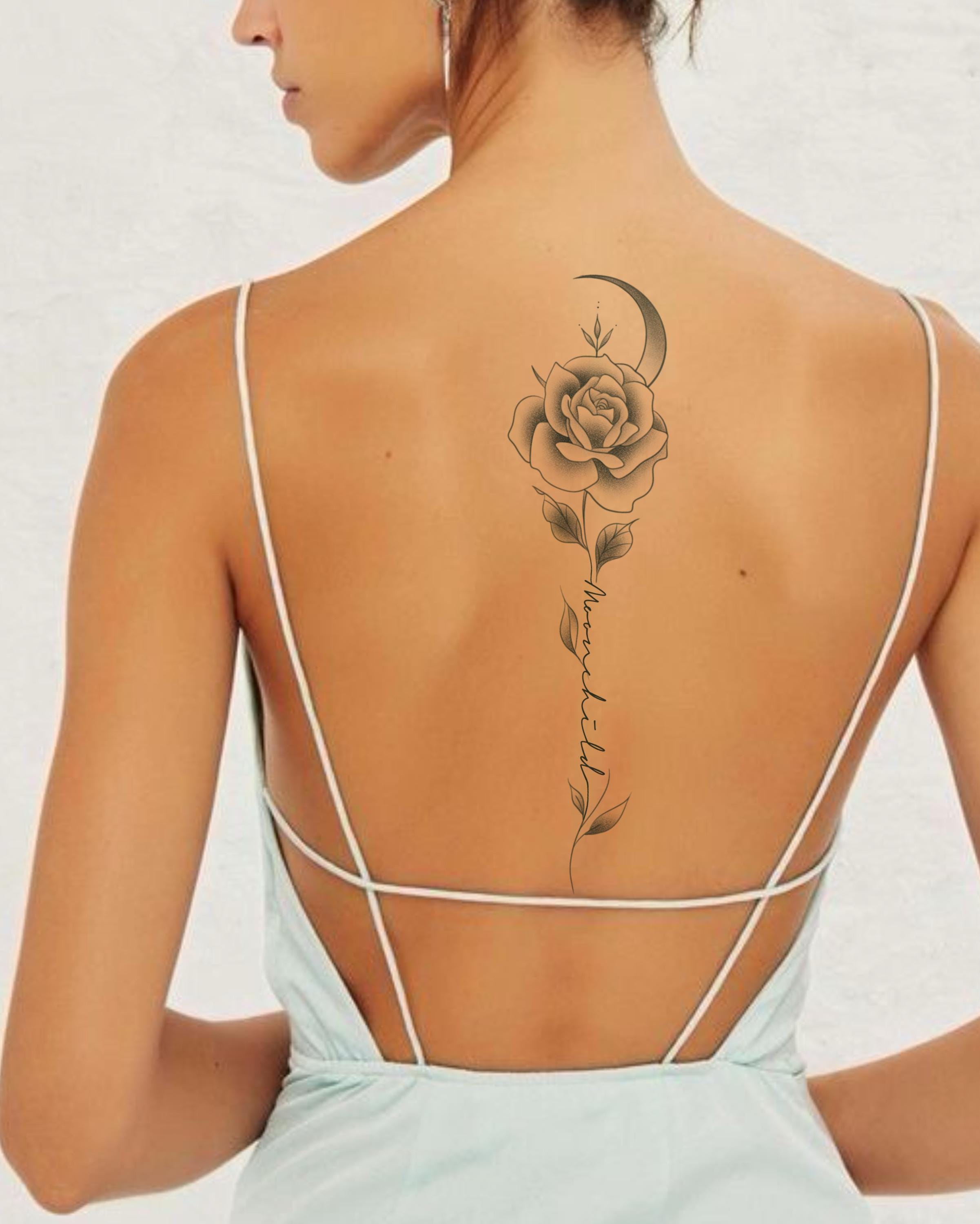Floral Spine Tattoos for Women That Shine