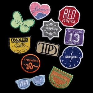 11 op maat gemaakte ijzeren patches TV met TS-thema: set en individueel