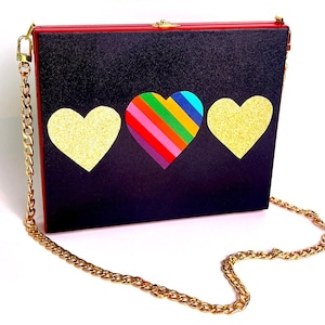 Sac à main coeurs arc-en-ciel Pride, mode LGBTQ, sac à main à paillettes noires, sac de soirée boîte à cigares rouge avec chaîne, sac à main coeur à paillettes dorées