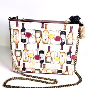 Wein Liebhaber Geldbörse, Vintage Wein Print Handtasche mit Korken, Schwarz & Weiß Polka Dot Zigarrenkiste Geldbörse, Crossbody Kettenriemen, Napa Wein Geschenk