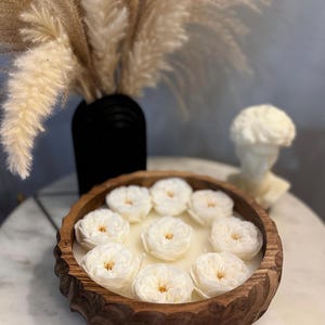 Handmade Flower Soy Candle: Wood Bowl, Scented Candle