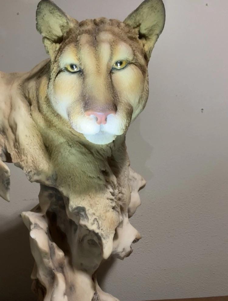 希少 Mill Creek Studio バッファロー 置物 245$ Mill Creek Studio - Etsy