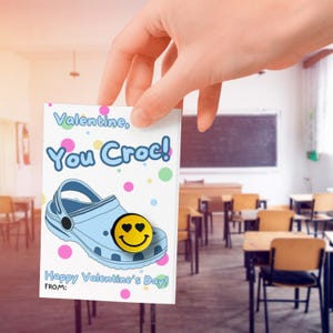 Adorno para zapatos de cocodrilo para el día de San Valentín / Imprimible para el día de San Valentín en el aula / Regalo de San Valentín para niños en la escuela / Tarjeta de cocodrilo para San Valentín Archivo digital