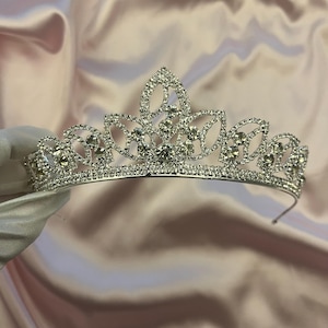 Wedding Crown-Bridal Headpiece-Crystal Tiara-Bridal Tiara-Swarovski wedding tiara-Wedding Crown Silver-tiara bride-Quinceanera Tiara-crown