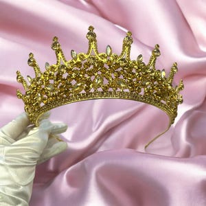 Gold tiara quinceanera-Gold Wedding Tiara-Gold Crown-bridal headband-gift for bride-Gold Henna Crown-Bridal Jewellery-Crystal Crown-tiara
